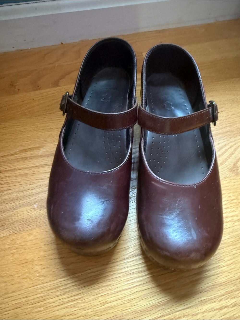 Dansko mary Jane’s